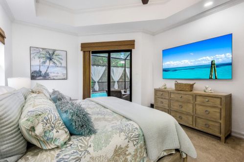 350 Gumbo Limbo Ln, Marco Island FL  34145-1865 exterior