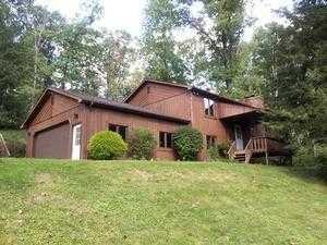 373 Moorehead Rd, Cabot, PA 16023-9546