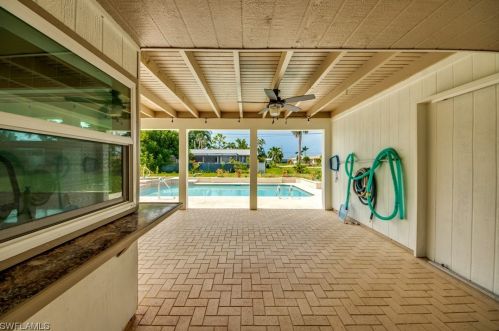 208 43 Ter, Cape Coral FL  33904-8425 exterior