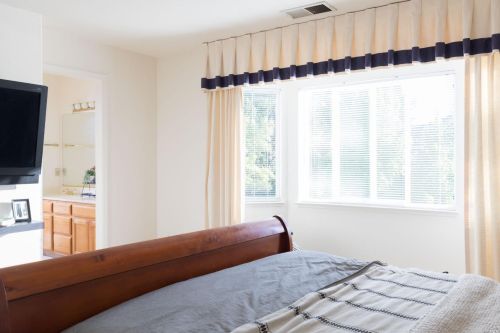 1195 Exeter Dr, Santa Rosa CA  95401-8823 exterior