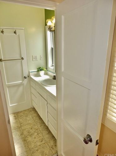 2610 Kansas Ave, South Gate CA 90280-4021 exterior