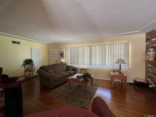 10012 Faywood St, Bellflower, CA 90706-3257