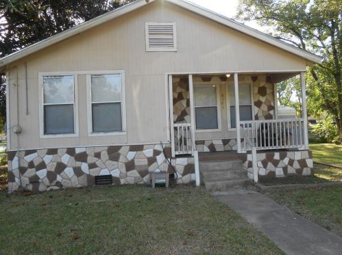 6701 Prino Rd, Hitchcock, TX 77563-1940