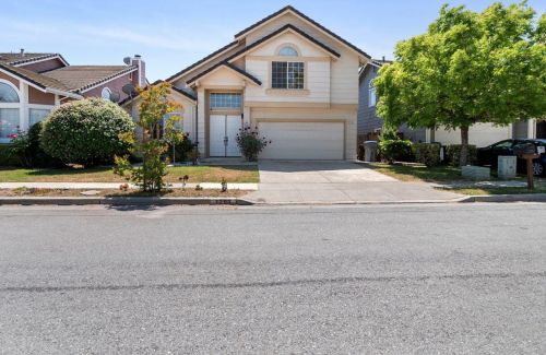 1253 Harefield Dr, San Jose, CA 95131-3605