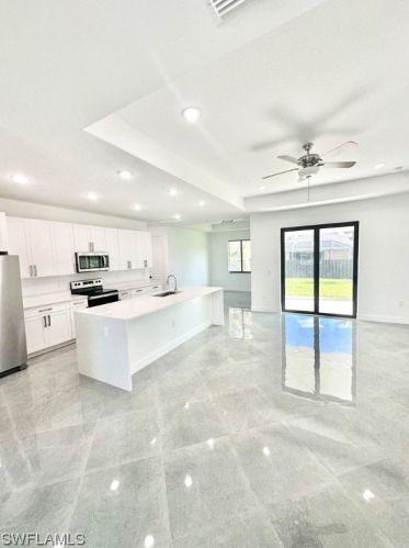 4125 19th Pl, Cape Coral FL  33904-8037 exterior