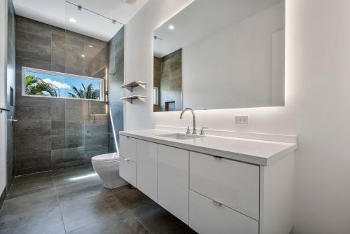 318 7 Ave, Delray Beach FL 33483-5555 exterior