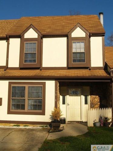 14 Lisa Ct, Old Bridge, NJ 08857-3535