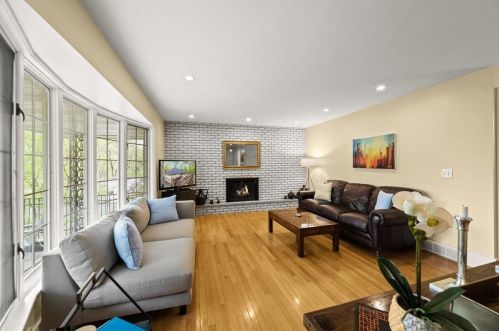 1340 Alpine Pass, Minneapolis, MN 55416-3502