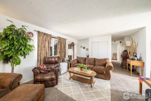 617 Estrella Ave, Loveland, CO 80537-6117