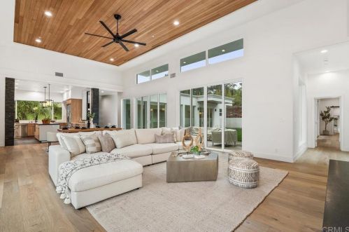 1500 Gamble Ln, Escondido CA  92029-4321 exterior