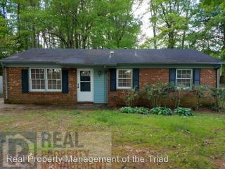 3605 Calvert St, Greensboro NC  27405-3229 exterior