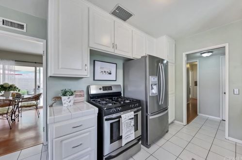 620 Stiteswood Ave, Glendora CA  91740-4327 exterior