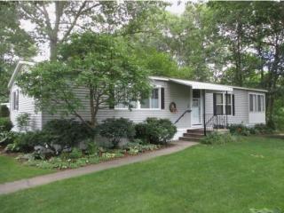 12 Amy Ln, Hampstead NH  03841-2247 exterior