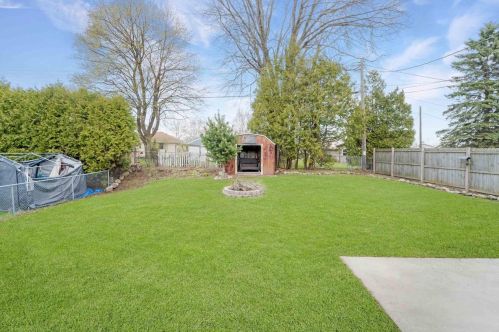 1106 Orchard Dr, Manitowoc WI  54220-1935 exterior