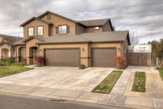 7117 Finale Ln, Hughson, CA 95326-9172