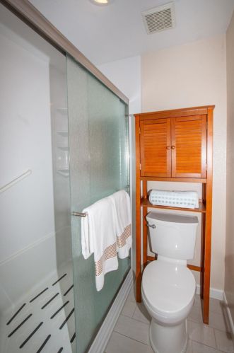 17977 Avenida Alozdra, San Diego CA 92128-1570 exterior