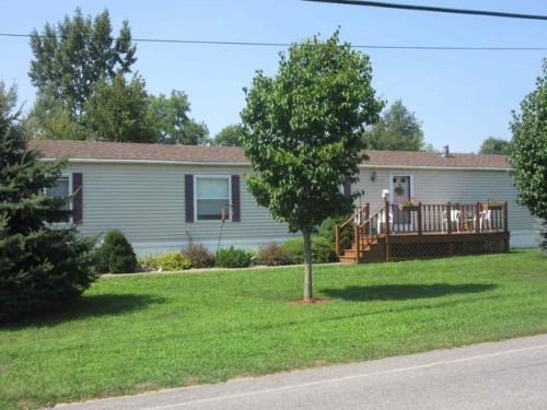 85 North St, Madrid, NY 13660-3128