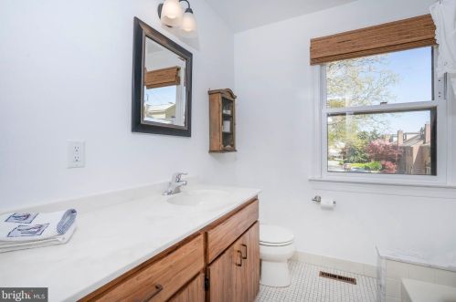 900 Bancroft Pkwy, Wilmington DE  19805-2642 exterior