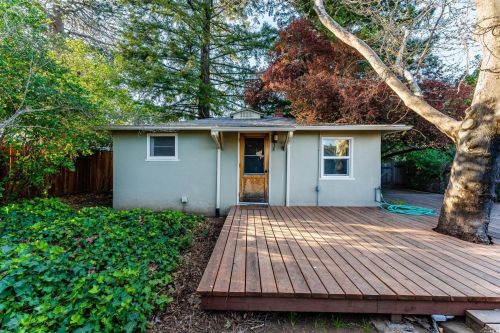 601 Jones St, Ukiah CA  95482-5313 exterior