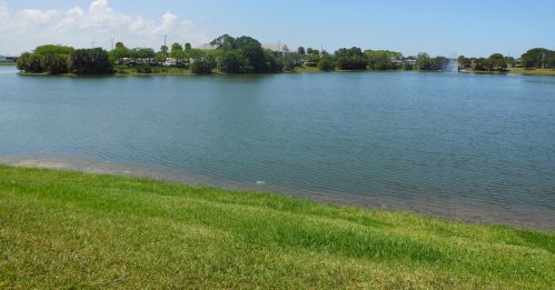 147 Chatham G, West Palm Beach FL  33417-1823 exterior