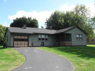 1515 Lieb Rd, Easton, PA 18040-8116