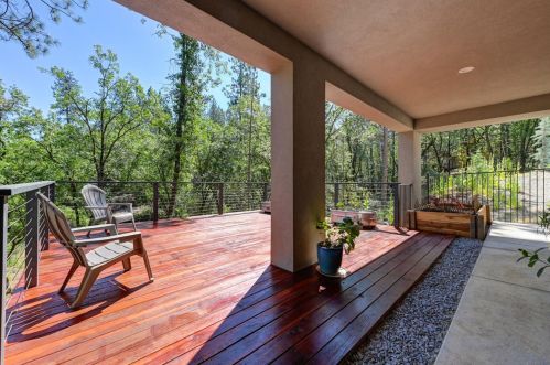 559 Greenwood Dr, Meadow Vista CA  95722-9708 exterior
