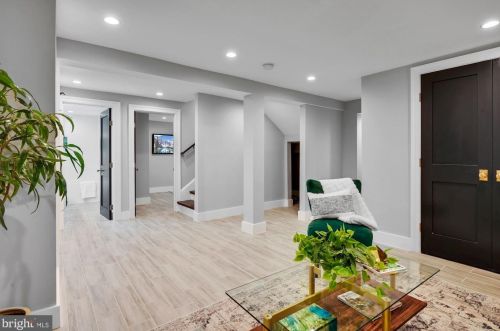 3749 Jocelyn St, Washington DC 20015-1836 exterior