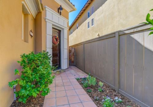 7694 Sonata Ln, San Diego, CA 92127-3819