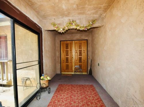 17801 Bold Venture Dr, Tehachapi, CA 93561-5307