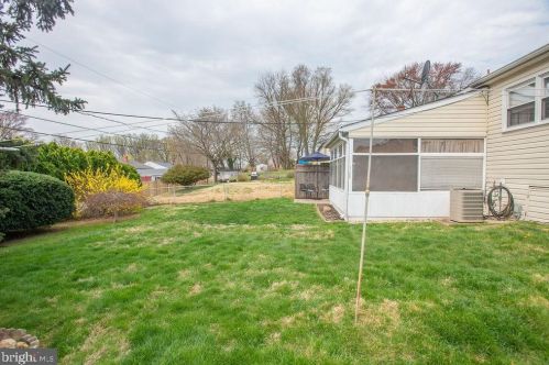 2511 Dean Dr, Wilmington DE  19808-3313 exterior