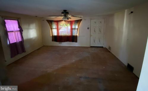 241 Berks St, Pottstown PA  19464-6303 exterior