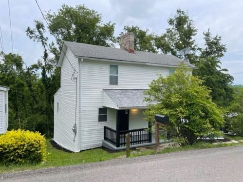 430 Blue Jay Dr, Canonsburg PA  15317-5638 exterior