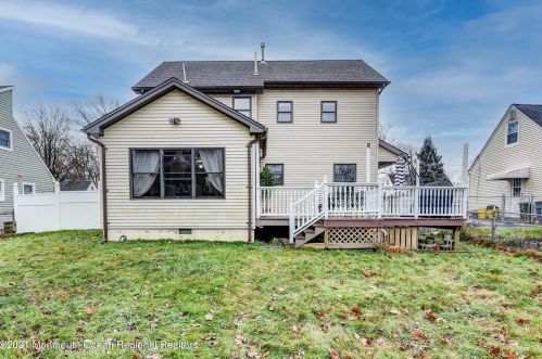 26 Northfield Ave, East Brunswick NJ  08816-3031 exterior