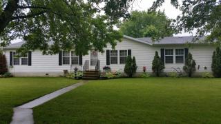 900 1 St, Oelwein IA  50662-1402 exterior