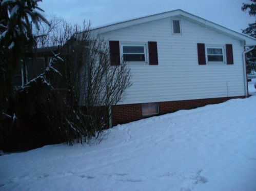 3970 Valley View Rd, Zanesville OH  43701-8738 exterior