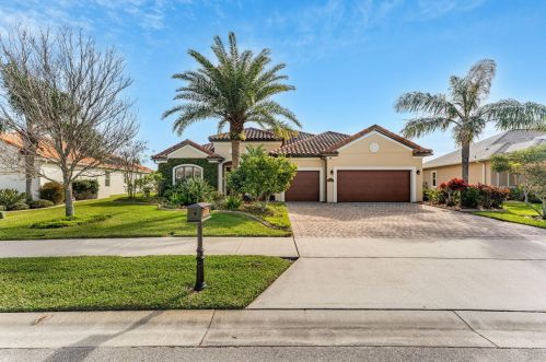 3553 Gatwick Manor Ln, Melbourne, FL 32940-8408
