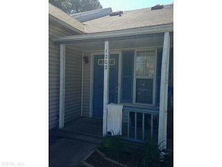 1202 Corkwood Cir, Chesapeake VA  23320-5105 exterior
