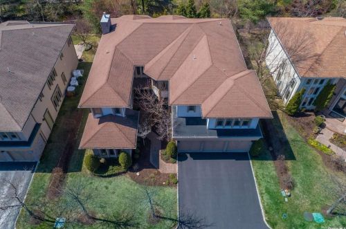 19 Olde Hamlet Dr, Muttontown, NY 11753-1133