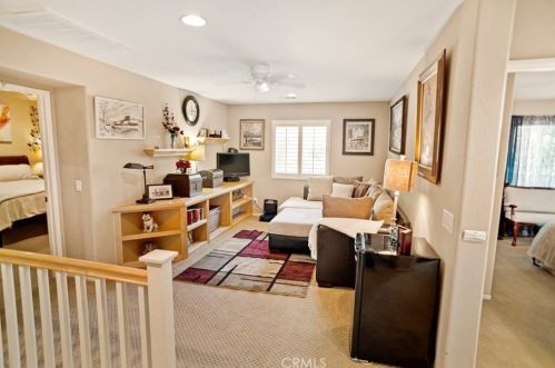 43652 Rialto Dr, Lancaster CA 93535-6156 exterior