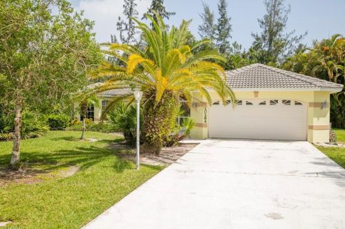 10264 Wood Ibis Ave, Bonita Springs, FL 34135-9623