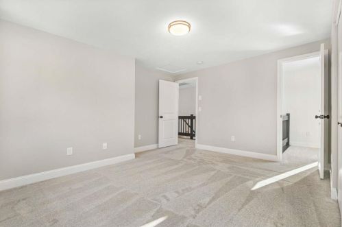 30 Caleb Dr, Danville NH  03819-3016 exterior