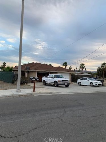 11056 Bushnell Ave, Riverside, CA 92505-2736