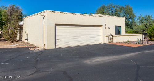 7204 Camino Vecino, Tucson AZ 85715-3418 exterior