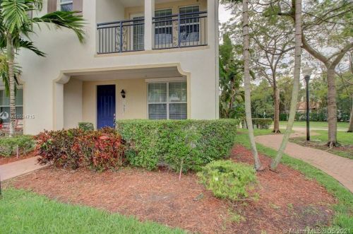 11969 30th St, Hollywood, FL 33025-7846