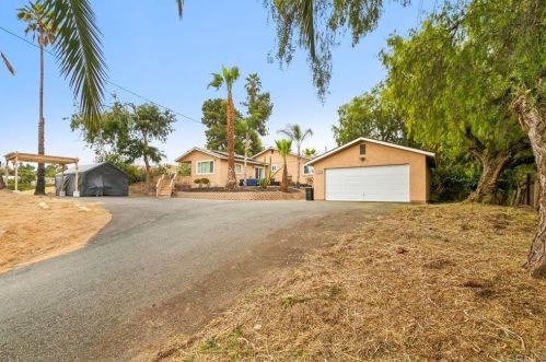 723 66th St, San Diego, CA 92114-5725