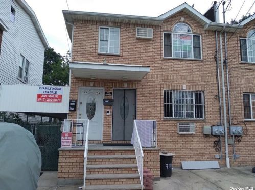 94-54 221st St, Jamaica, NY 11428-1219