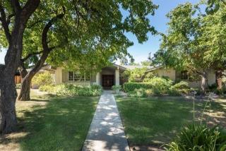 2935 Spruce Ave, Fresno, CA 93711-0337