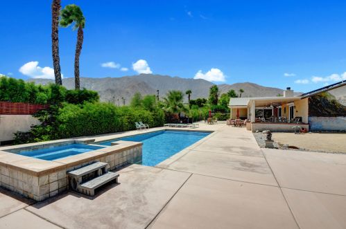 399 Santa Catalina Rd, Palm Springs, CA 92262-1935