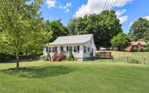6 Mountain Rd, Brookfield Center, CT 06804-1908