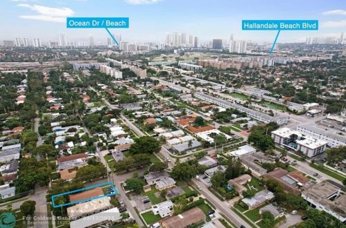 1602 17 Ave, Hollywood FL 33020-2814 exterior